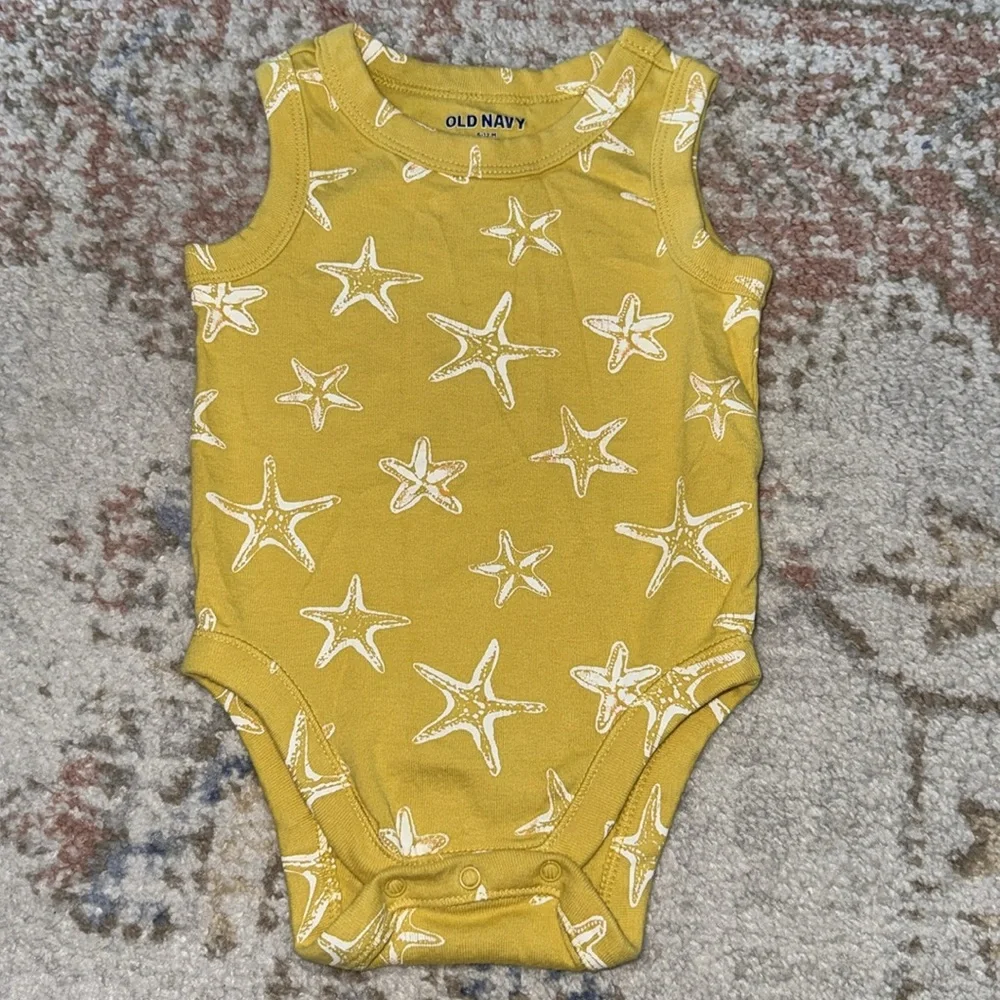Old Navy Navy/Teal/Yellow Starfish Print 3-Pack Sleeveless Bodysuit | 6-12M